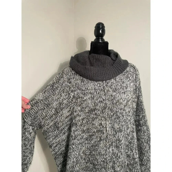 Wooden Ships Mohair and Wool Blend‎ Gray Funnel Neck Cozy Sweater - Picture 2 of 10